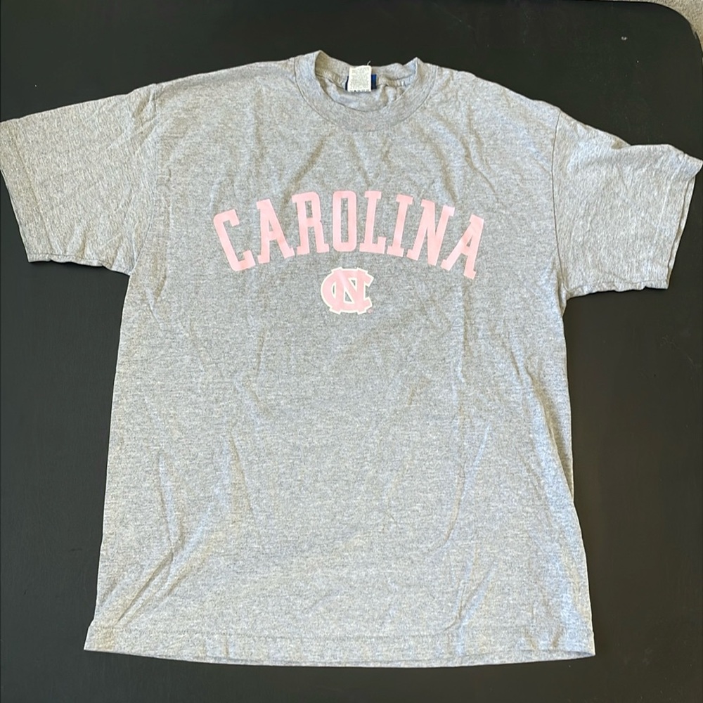 VGC North Carolina Short Sleeve T-Shirt - Grey / Pink - Size Medium